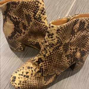 Super cute fake snake skin booties